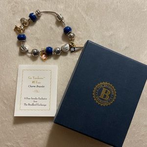 New York Yankees Charm Bracelet With Crystal